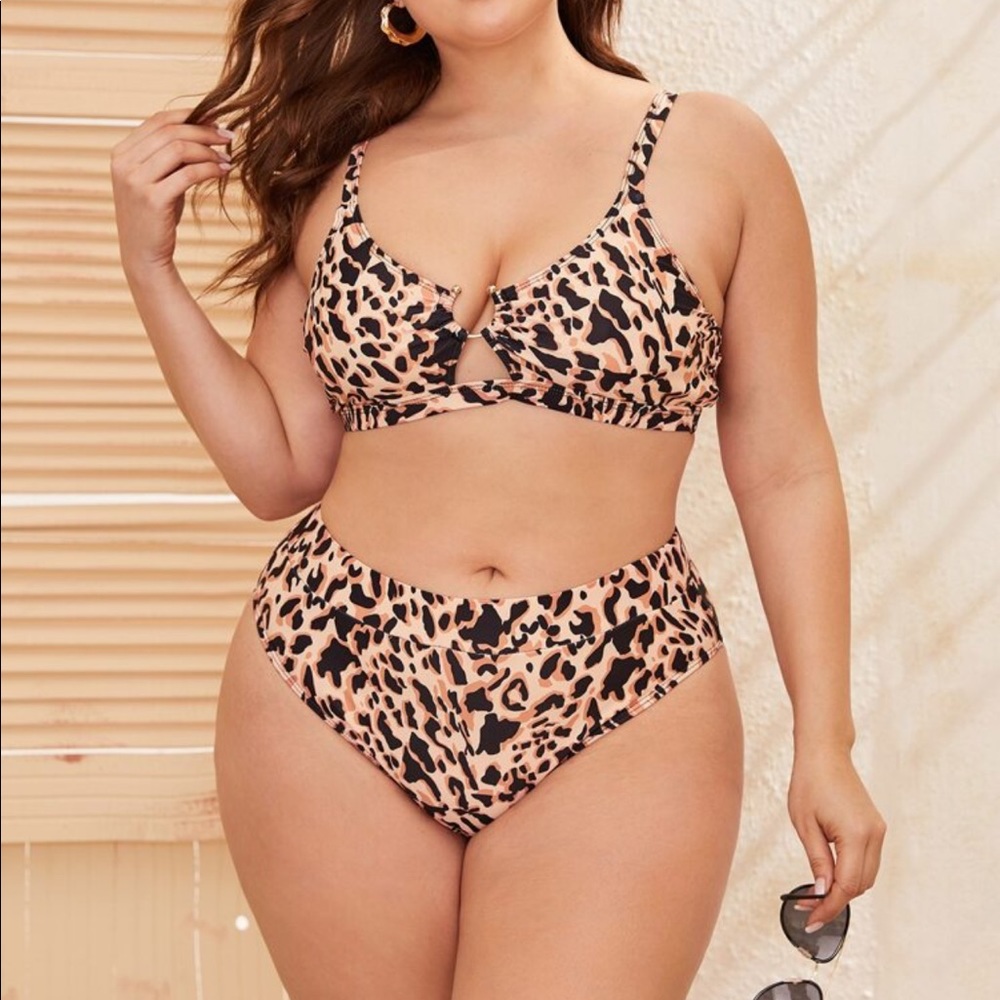 High waisted bikini